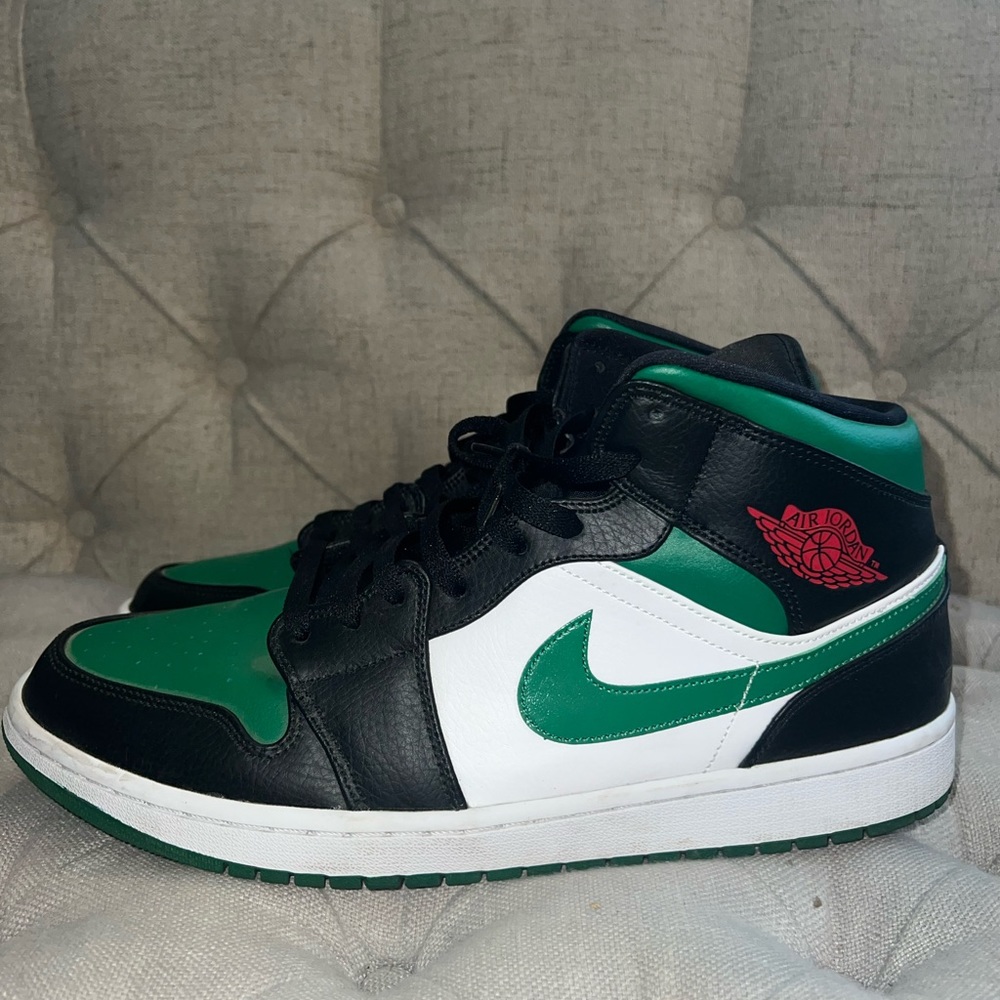 Mens Nike Air Jordan 1 mid pine green size 14